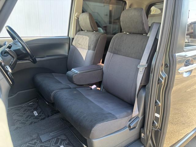 タント カスタムＲＳ　ユーザー買取／ターボ／規格外純正アルミホイール／パワスラ／社外ナビ／フルセグ／バックカメラ／ＥＴＣ／ルーフキャリア／ＨＩＤ／イエローフォグ／スマートキー×２／スモークフィルム／車検整備付／１年保証付（21枚目）