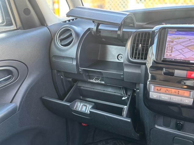 タント カスタムＲＳ　ユーザー買取／ターボ／規格外純正アルミホイール／パワスラ／社外ナビ／フルセグ／バックカメラ／ＥＴＣ／ルーフキャリア／ＨＩＤ／イエローフォグ／スマートキー×２／スモークフィルム／車検整備付／１年保証付（63枚目）