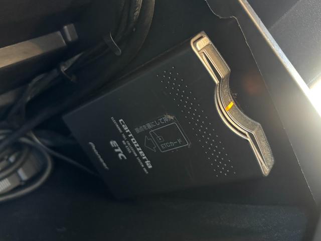 タント カスタムＲＳ　ユーザー買取／ターボ／規格外純正アルミホイール／パワスラ／社外ナビ／フルセグ／バックカメラ／ＥＴＣ／ルーフキャリア／ＨＩＤ／イエローフォグ／スマートキー×２／スモークフィルム／車検整備付／１年保証付（65枚目）