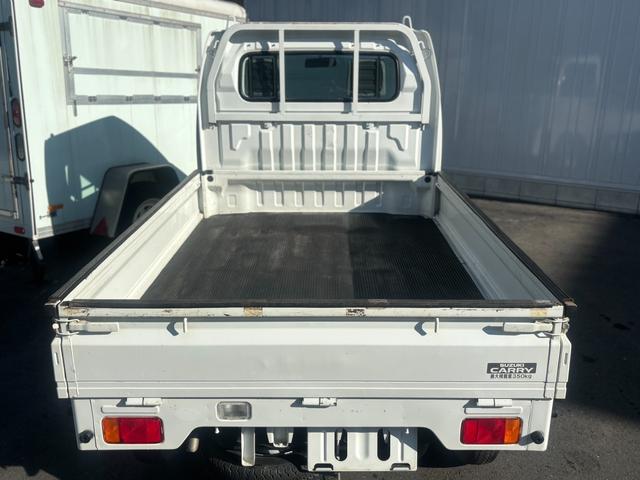 キャリイトラック ＦＣ　４ＷＤ／５速マニュアル／３方開／車検整備付き（15枚目）