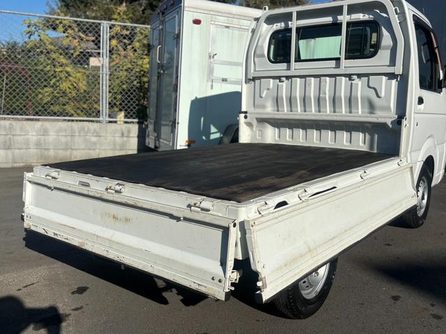 キャリイトラック ＦＣ　４ＷＤ／５速マニュアル／３方開／車検整備付き（19枚目）