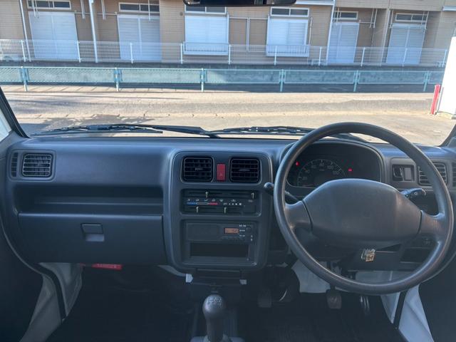 キャリイトラック ＦＣ　４ＷＤ／５速マニュアル／３方開／車検整備付き（21枚目）