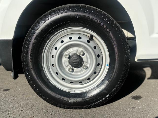 キャリイトラック ＦＣ　４ＷＤ／５速マニュアル／３方開／車検整備付き（40枚目）
