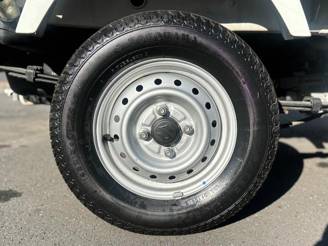 キャリイトラック ＦＣ　４ＷＤ／５速マニュアル／３方開／車検整備付き（42枚目）