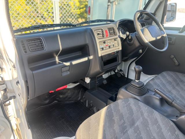 キャリイトラック ＦＣ　４ＷＤ／５速マニュアル／３方開／車検整備付き（48枚目）