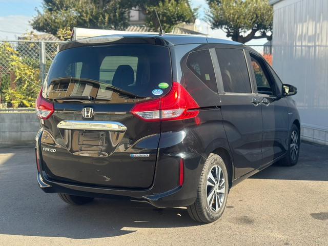 フリードハイブリッド ハイブリッド・Gホンダセンシング ユーザー買取車/ワンオーナー/純正ナビ/フルセグ/CD・DVD再生/BT接続/Bカメラ/ETC/ホンダセンシング/衝突軽減ブレーキ/レーンキープアシスト/両側パワースライドドア/ハーフレザーシート(8枚目)