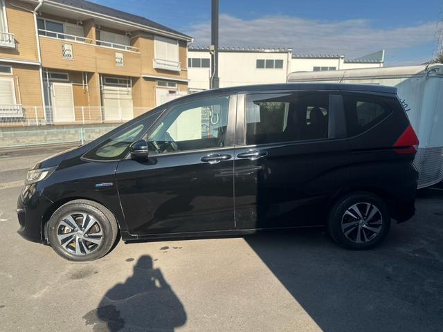 フリードハイブリッド ハイブリッド・Gホンダセンシング ユーザー買取車/ワンオーナー/純正ナビ/フルセグ/CD・DVD再生/BT接続/Bカメラ/ETC/ホンダセンシング/衝突軽減ブレーキ/レーンキープアシスト/両側パワースライドドア/ハーフレザーシート(12枚目)