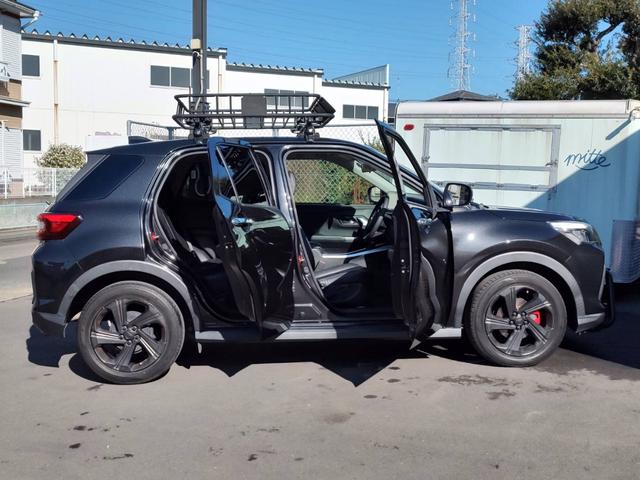 ロッキー プレミアムG HEV Fバンパーガード/ルーフキャリア・ラック/レーダークルコン/純正9型ナビ/Bカメラ/フルセグ/ETC/S-PDL/スマアシ/シートヒーター/電動パーキングブレーキ/オートブレーキホールド/車検整備付(15枚目)