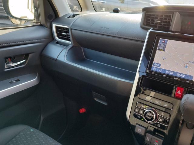 ルーミー カスタムG-T ユーザー買取車/ワンオーナー/純正9型SDナビ/パノラミックビューモニター/フルセグ/CD・DVD再生/BT接続/ETC2.0/両側パワスラ/セーフティセンス/衝突軽減ブレーキ/LED ヘッドライト(70枚目)