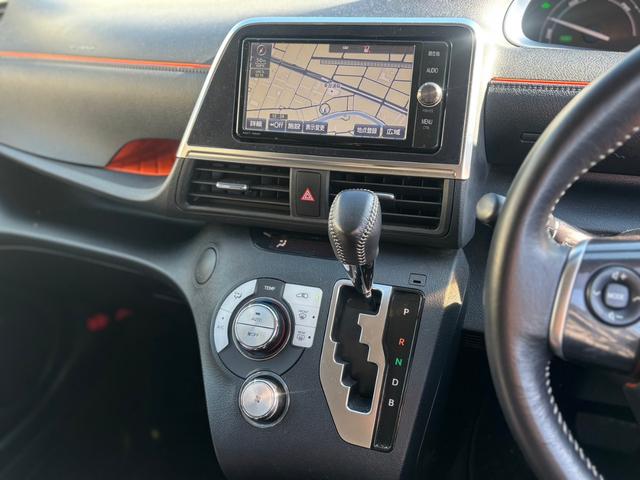 シエンタ ハイブリッドG ユーザー買取車/純正SDナビ/フルセグ/CD・DVD再生/Bluetooth接続/Bカメラ/ETC/両側パワースライドドア/LEDヘッドライト/フォグランプ/スマートキー/プッシュスタート/車検整備付(16枚目)