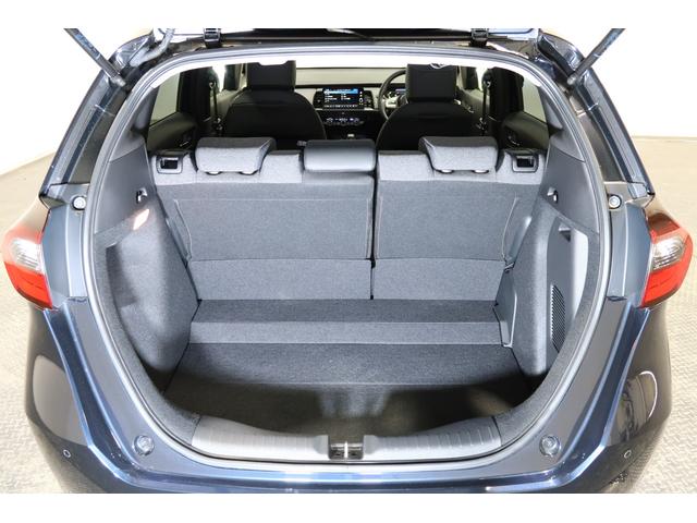 フィット e:HEVホーム 認定中古車 2年保証付 ナビ Bカメラ ドラレコ ETC 運転支援 デモカー 前後誤発進抑制機能 クリソナ 助手席エアバッグ 運転席エアバッグ アイドリングストップ LEDライト USB接続 ABS(21枚目)