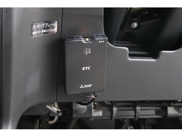 フリード GH 認定中古車 1年保証付 ワンオーナー ナビ Bカメラ ドラレコ ETC スマキー 1オーナー リヤカメラ 横滑り防止機能 Aライト AUTOエアコン キーレス Wエアバッグ DVD パワーステアリング(15枚目)