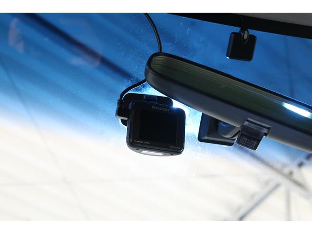 フリード GH 認定中古車 1年保証付 ワンオーナー ナビ Bカメラ ドラレコ ETC スマキー 1オーナー リヤカメラ 横滑り防止機能 Aライト AUTOエアコン キーレス Wエアバッグ DVD パワーステアリング(16枚目)