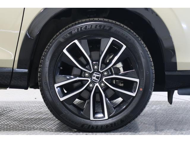 ヴェゼル ｅ：ＨＥＶＺ　認定中古車　２年保証付　ワンオーナー　ナビ　Ｂカメラ　ＥＴＣ　運転支援　全周囲カメラ　衝突回避支援ブレーキ機能　パノラミックビューモニター　１オナ　スマキ　Ｐトランク　フルオートエアコン　エアバッグ（23枚目）