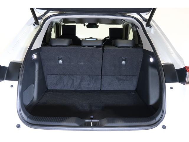 ヴェゼル ｅ：ＨＥＶＺ　認定中古車　２年保証付　ワンオーナー　ナビ　Ｂカメラ　ドラレコ　ＥＴＣ　運転支援　全周囲カメラ　衝突回避支援ブレーキ機能　パノラミックビューモニター　１オナ　スマキ　Ｐトランク　フルオートエアコン（24枚目）