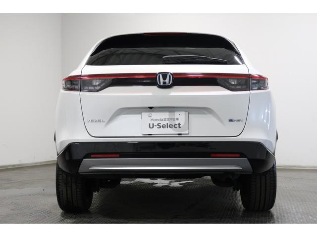 ヴェゼル ｅ：ＨＥＶＺ　認定中古車　２年保証付　ワンオーナー　ナビ　Ｂカメラ　ドラレコ　ＥＴＣ　運転支援　全周囲カメラ　衝突回避支援ブレーキ機能　パノラミックビューモニター　１オナ　スマキ　Ｐトランク　フルオートエアコン（26枚目）