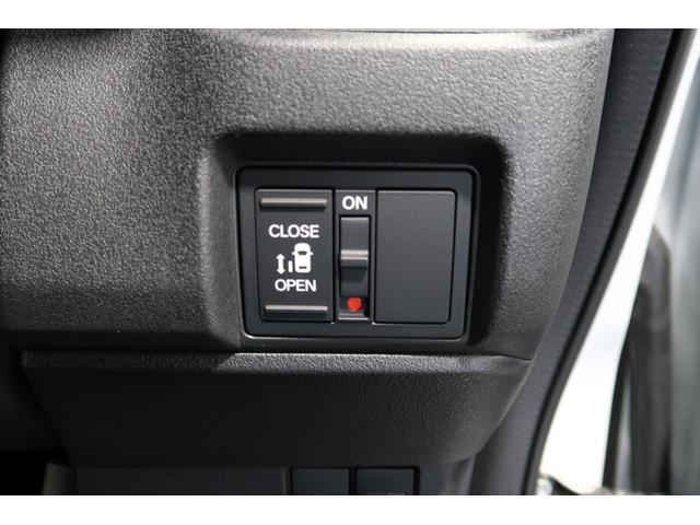 N-BOXカスタム ベースグレード 認定中古車 2年保証付 ナビ Bカメラ ドラレコ ETC 運転支援 デモカー USB接続 CMBS Dレコ ベンチシート オートエアコン スマートキ LED 盗難防止装置 クルコン バックカメラ(15枚目)