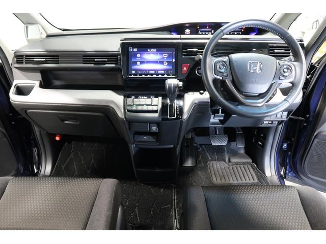 ステップワゴンスパーダ スパーダホンダセンシング　認定中古車　２年保証付　ワンオーナー　ナビ　Ｂカメラ　ドラレコ　ＥＴＣ　運転支援　ＬＫＡ　盗難防止　助手席エアバッグ　追従式クルーズコントロール　ワンオーナ－　Ｗパワスラ　Ｂｌｕｅｔｏｏｔｈオーディオ（9枚目）