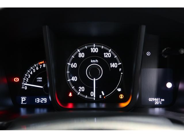 メーターも見易いレイアウトなので安心ドライブをサポートします☆