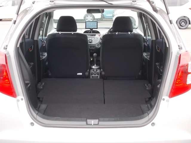 13G Honda認定中古車 ポータブルナビ ワンセグTV CDチューナー キーレスエントリー ドライブレコーダー セキュリティアラーム ワンオーナー車(13枚目)