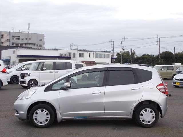 13G Honda認定中古車 ポータブルナビ ワンセグTV CDチューナー キーレスエントリー ドライブレコーダー セキュリティアラーム ワンオーナー車(17枚目)