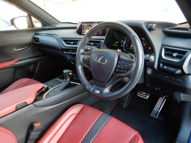 ＵＸ ＵＸ２５０ｈ　Ｆスポーツ　１オーナー／ＴＲＤエアロ／赤革／ナビ／フルセグ／Ｂカメラ／Ｐサウンド／レーダークルーズ／シートヒーター／電動Ｒゲート／ＥＴＣ（9枚目）