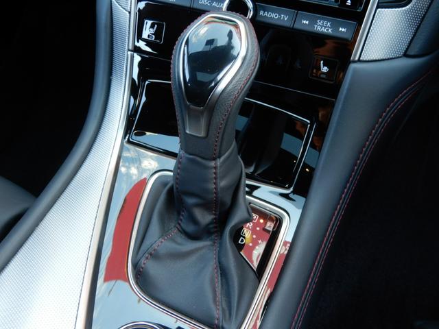 パドルシフト付のスポーツＡＴでＭＴ車のような楽しさも味わえます！