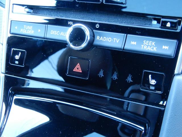 シートヒーター付ですので、寒い冬も腰からポカポカ♪