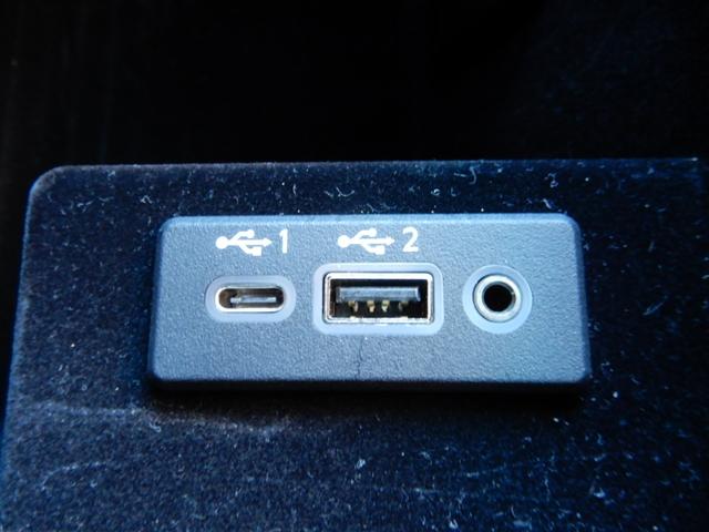 ＵＳＢソケット（タイプＣ含む）もございます！