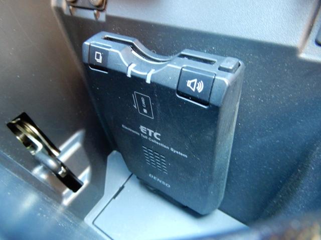 コペン ローブ　Ｓ　ビルシュタイン足回り　柿本マフラー　アドバンＲ１６ＡＷ　ＪＭＯＤＥエアロ　テイクオフＲウィング　レカロ　ＨＫＳブローオフブリッツタワーバー　ｍｏｍｏステア　Ｄｅｆｉブースト計　ナビ　Ｂカメラ　ＥＴＣ（29枚目）