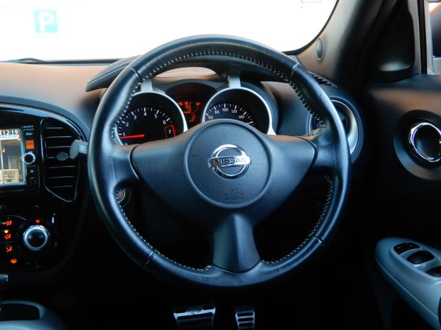 ジューク １５ＲＸ　パーソナライゼーション　バグガード　外トランクスポイラー　ルーフラッピング　フルセグナビ　Ｂカメラ　マフラーカッター　　ＥＴＣ（21枚目）