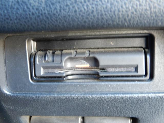 ジューク １５ＲＸ　パーソナライゼーション　バグガード　外トランクスポイラー　ルーフラッピング　フルセグナビ　Ｂカメラ　マフラーカッター　　ＥＴＣ（27枚目）