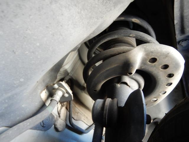 ジューク １５ＲＸ　パーソナライゼーション　バグガード　外トランクスポイラー　ルーフラッピング　フルセグナビ　Ｂカメラ　マフラーカッター　　ＥＴＣ（41枚目）