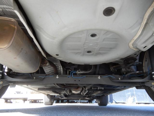 ジューク １５ＲＸ　パーソナライゼーション　バグガード　外トランクスポイラー　ルーフラッピング　フルセグナビ　Ｂカメラ　マフラーカッター　　ＥＴＣ（44枚目）