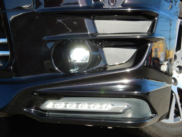 ヴェルファイア ２．５Ｚ　Ｇエディション　ＴＲＤエアロ＆マフラー／Ｗサンルーフ／ＪＢＬ／パノラマＶＩＥＷ／メーカーナビ／フリップダウン／黒革／両Ｐスラ／電トランク（54枚目）