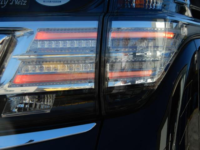 ヴェルファイア ２．５Ｚ　Ｇエディション　ＴＲＤエアロ＆マフラー／Ｗサンルーフ／ＪＢＬ／パノラマＶＩＥＷ／メーカーナビ／フリップダウン／黒革／両Ｐスラ／電トランク（55枚目）