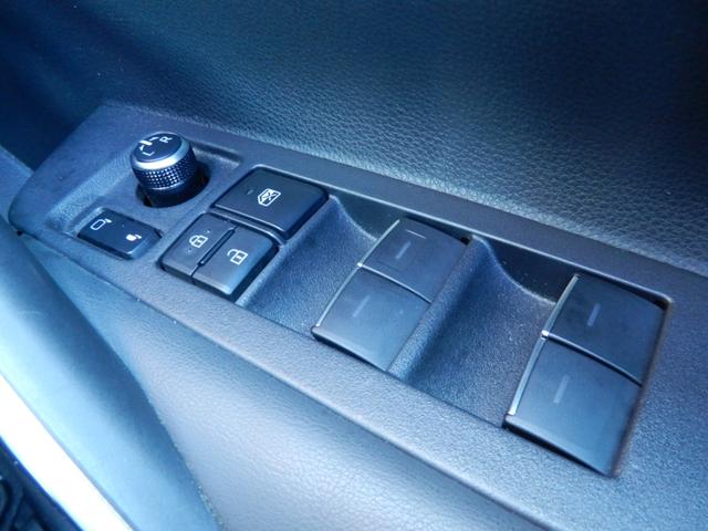 �p���[�E�C���h�E�͑S�ȃt���I�[�g�I