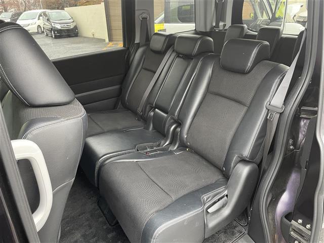 ステップワゴンスパーダ Ｚ　クールスピリット　インターナビ　セレクション（16枚目）