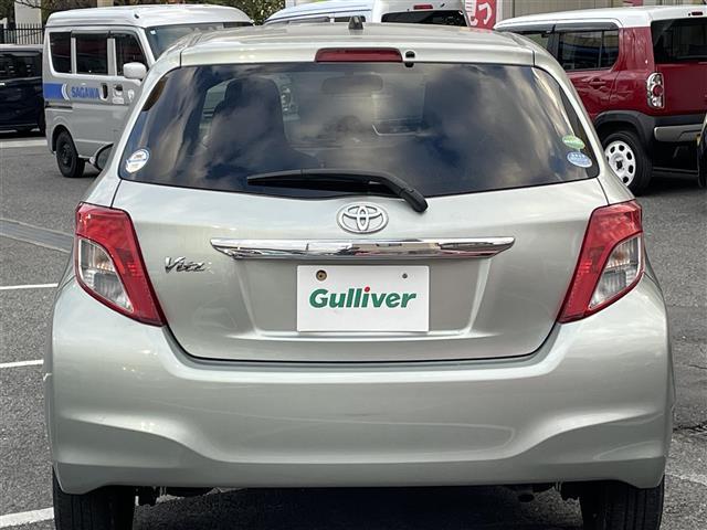 ヴィッツ F(6枚目)