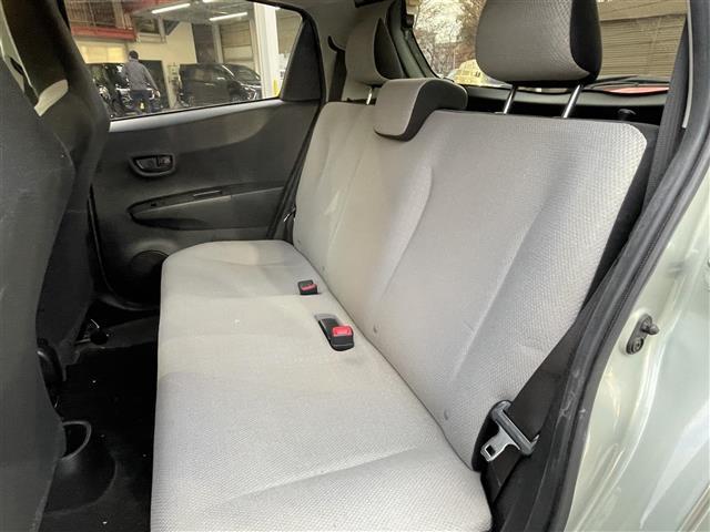 ヴィッツ F(15枚目)