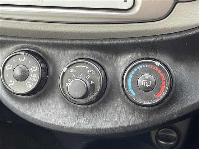 ヴィッツ F(25枚目)