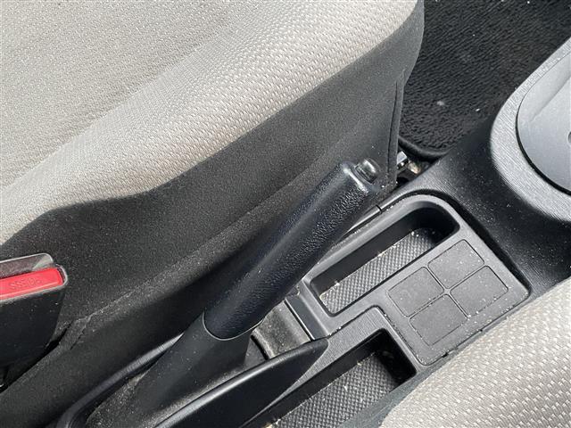 ヴィッツ F(28枚目)