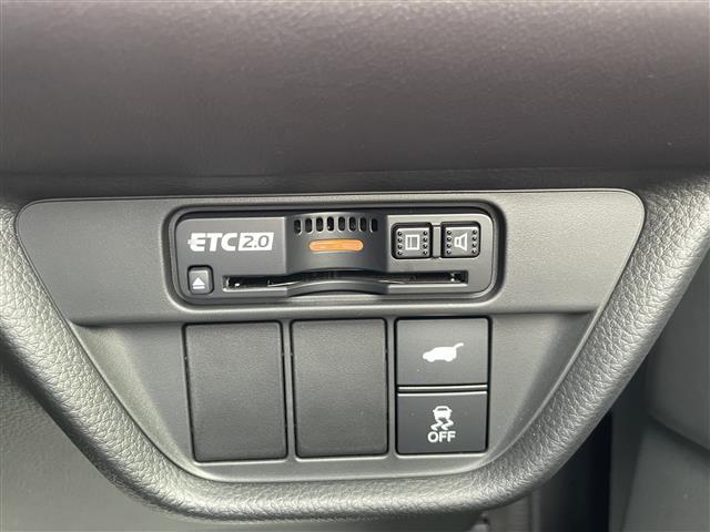 ＺＲ－Ｖ ｅ：ＨＥＶ　Ｚ　レザーシート　前席シートヒーター＆パワーシート　純正ナビＴＶ　全方位カメラ　ＢＯＳＥサウンド　ビルトインＥＴＣ２．０　前後ドラレコ　置くだけ充電　パワーバックドア　クリアランスソナー　ステアヒーター（19枚目）