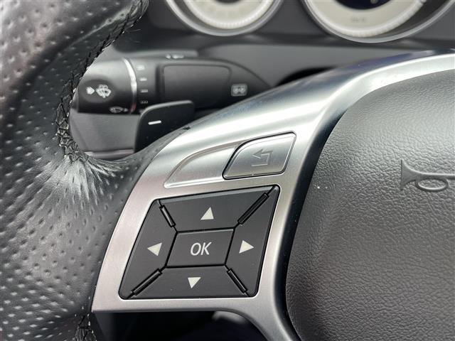 Ｅクラス Ｅ２５０カブリオレ　赤革シート　シートヒーター　ハーマンカードン　純正ナビＴＶ　バックカメラ　アクティブクルーズコントロール　衝突軽減ブレーキ　ＬＥＤヘッドライト　プッシュスタート　スマートキー（20枚目）