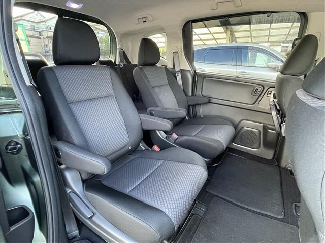 フリードハイブリッド ハイブリッド・Gブラックスタイル 1オーナー車 純正9型ナビTV バックカメラ 前後ドラレコ ビルトインETC ホンダセンシング 両側パワースライドドア LEDヘッドライト プッシュスタート スマートキー(9枚目)