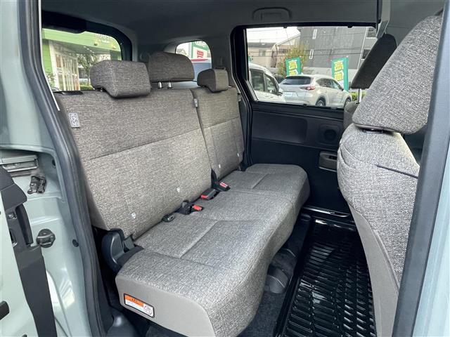 シエンタ ハイブリッドＺ　純正ナビ　純正フリップダウンモニター　パノラミックビューモニター　ビルトインＥＴＣ２．０　　純正前後ドラレコ　両側パワースライドドア　ＬＥＤヘッドライト　クリアランスソナー　純正アルミ（6枚目）