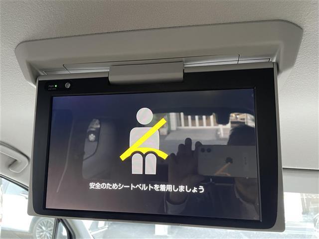 シエンタ ハイブリッドＺ　純正ナビ　純正フリップダウンモニター　パノラミックビューモニター　ビルトインＥＴＣ２．０　　純正前後ドラレコ　両側パワースライドドア　ＬＥＤヘッドライト　クリアランスソナー　純正アルミ（9枚目）