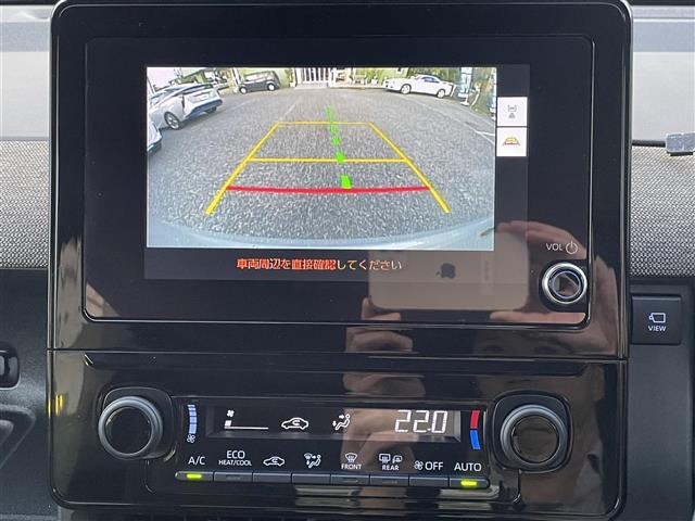 シエンタ ハイブリッドＺ　純正ナビ　純正フリップダウンモニター　パノラミックビューモニター　ビルトインＥＴＣ２．０　　純正前後ドラレコ　両側パワースライドドア　ＬＥＤヘッドライト　クリアランスソナー　純正アルミ（11枚目）