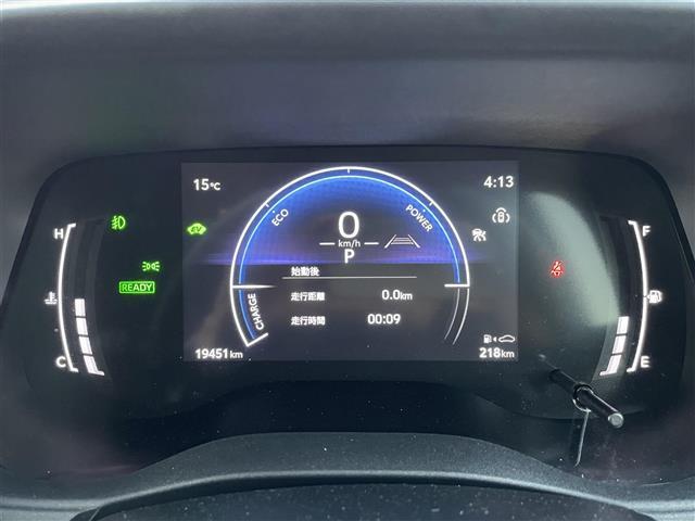 シエンタ ハイブリッドＺ　純正ナビ　純正フリップダウンモニター　パノラミックビューモニター　ビルトインＥＴＣ２．０　　純正前後ドラレコ　両側パワースライドドア　ＬＥＤヘッドライト　クリアランスソナー　純正アルミ（25枚目）