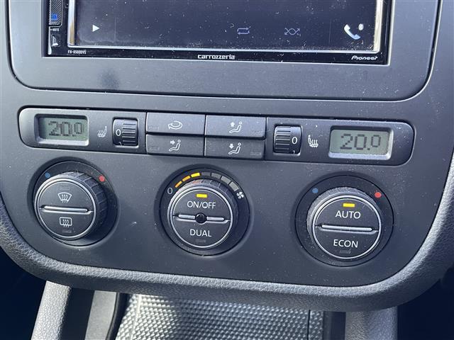 ゴルフ R32 本革シート シートヒーター 社外ディスプレイオーディオ バックカメラ 純正18インチAW HIDライト キーレス(13枚目)